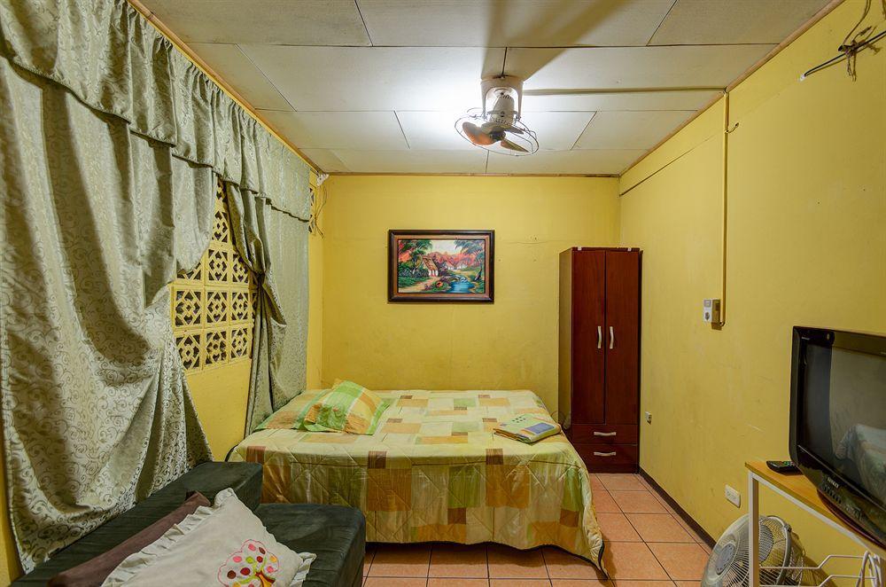 Cabinas Madeleine Puntarenas Luaran gambar