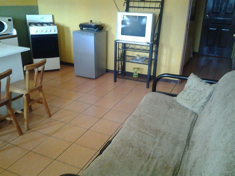 Cabinas Madeleine Puntarenas Luaran gambar