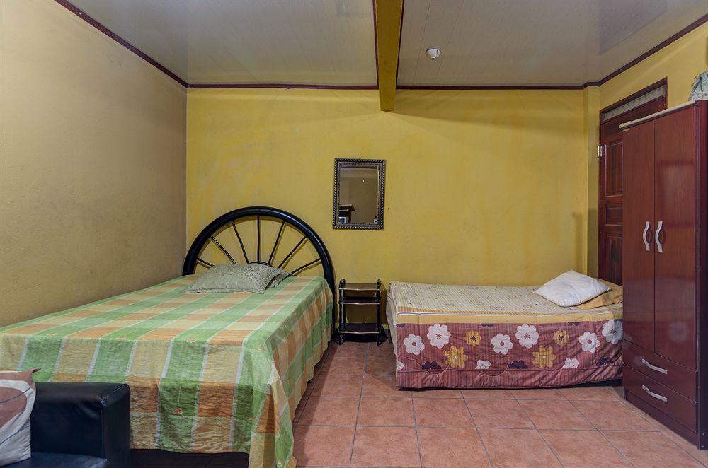 Cabinas Madeleine Puntarenas Luaran gambar