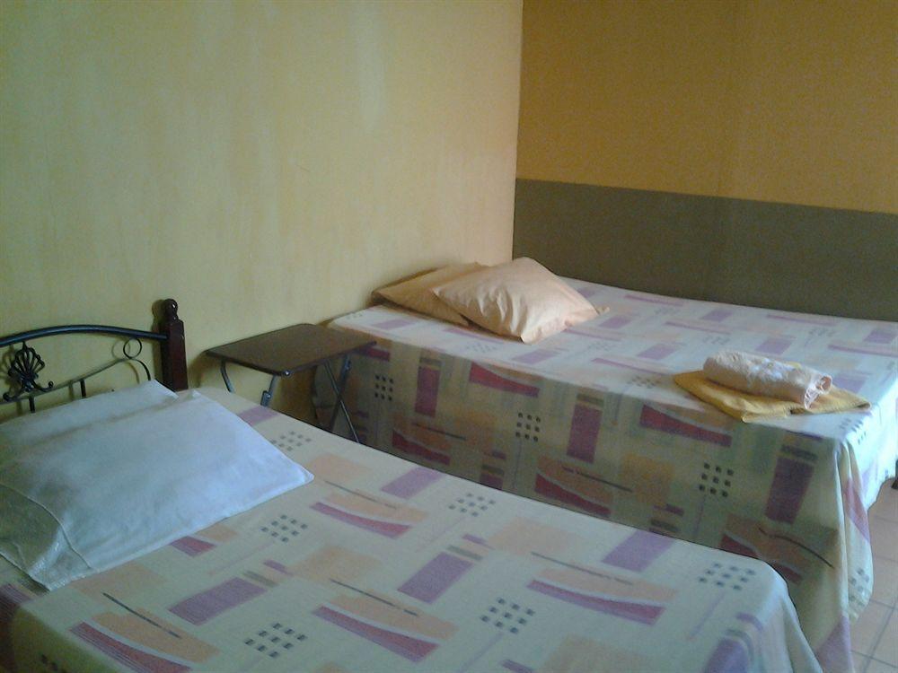 Cabinas Madeleine Puntarenas Luaran gambar